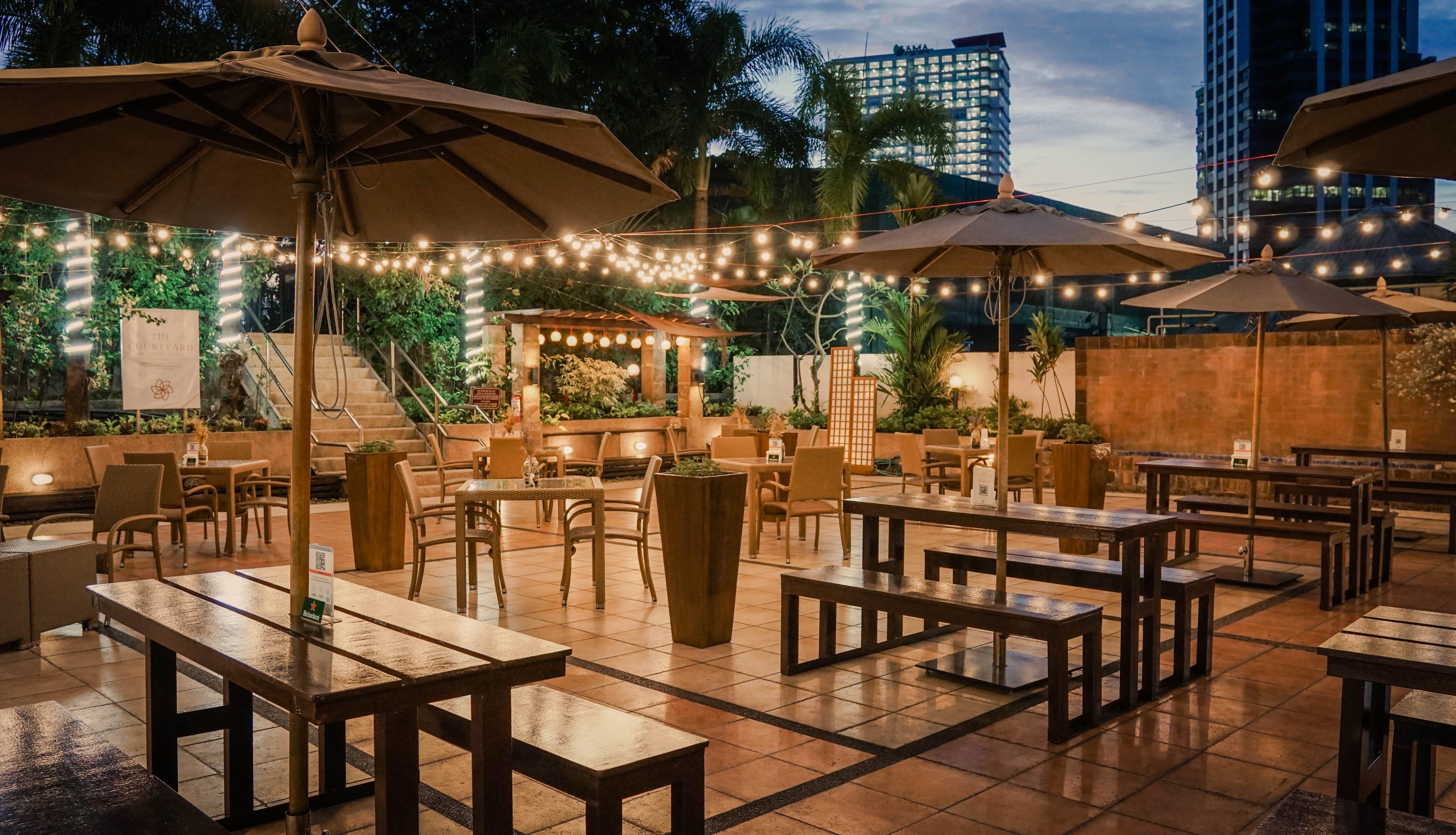 Crowne Plaza Manila Galleria By Ihg Pasig City Exteriör bild