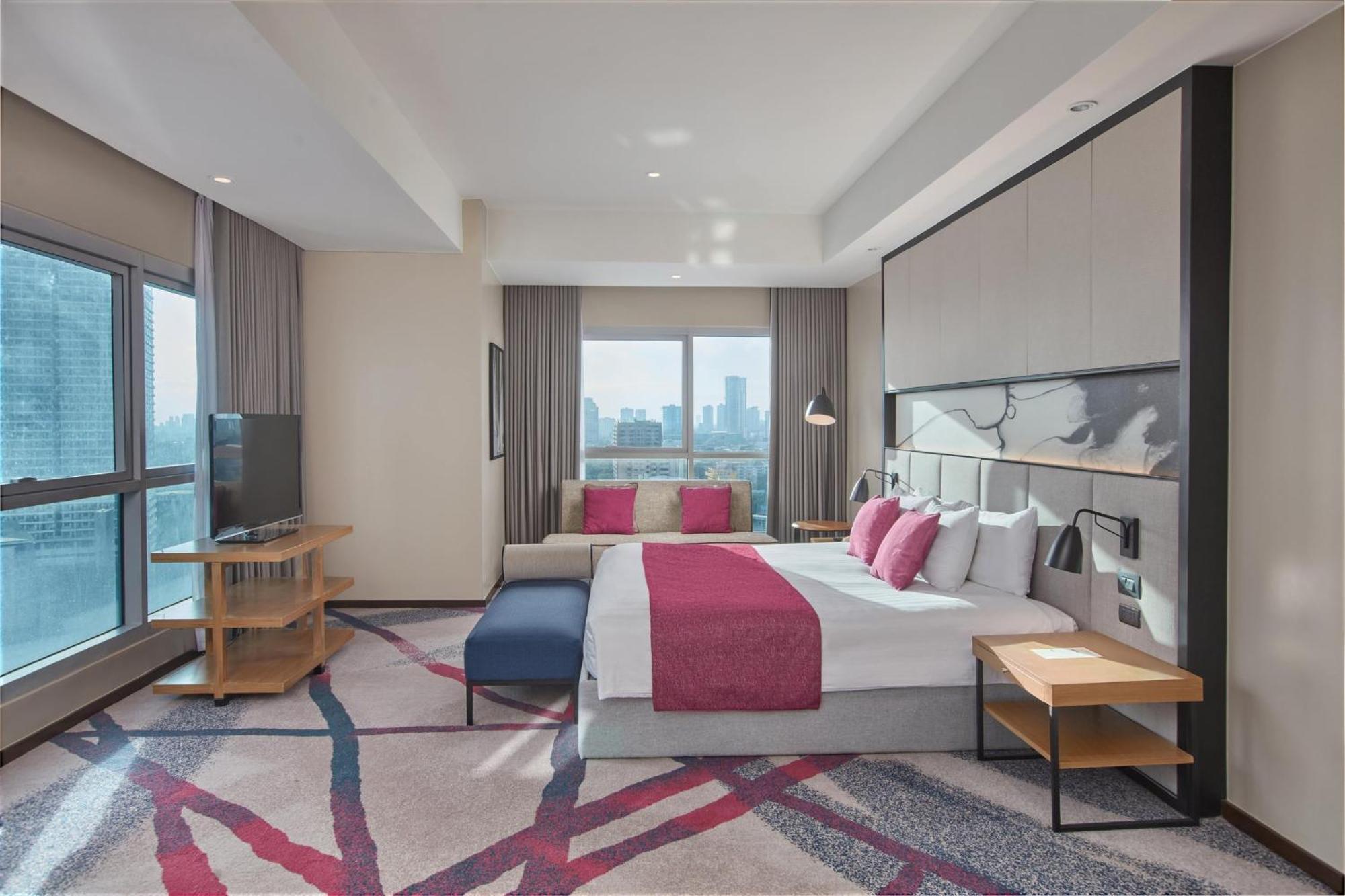 Crowne Plaza Manila Galleria By Ihg Pasig City Exteriör bild